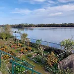 Le Belvédère De Loire Couette-café Gennes-Val-de-Loire